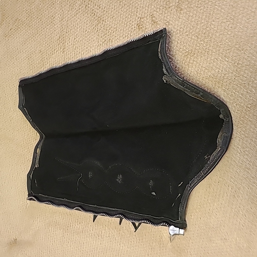 Gauntlets - Picture 3 of 4